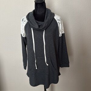 Grey and off white 3/4 sleeve shirt.